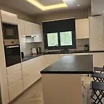 Executive Retreat Apartament Nikozja