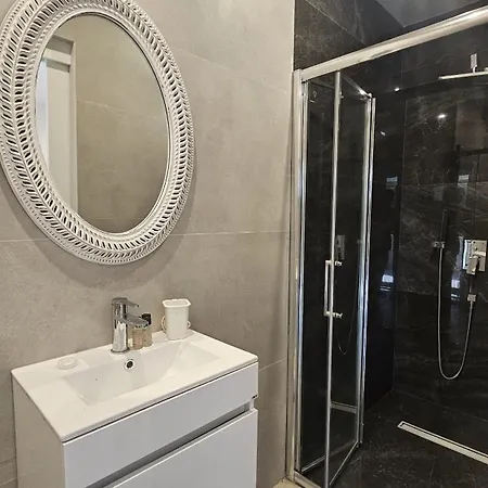 Executive Retreat * Нікосія