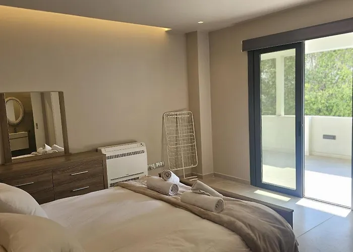 Executive Retreat Апартаменти Нікосія